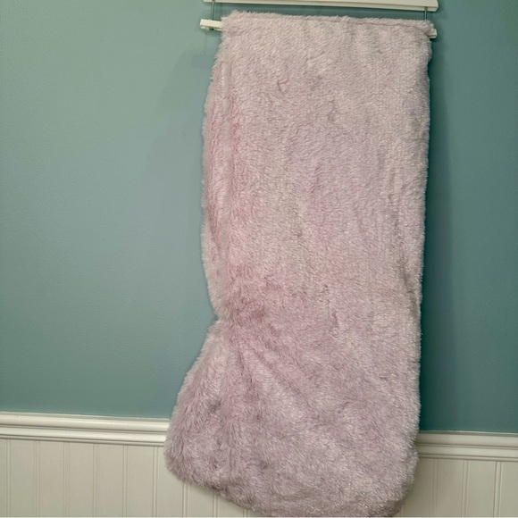 CUPCAKES & CASHMERE THROW SPARKLE BUNNY LILAC FAUX FUR BLANKET - Picture 13 of 16